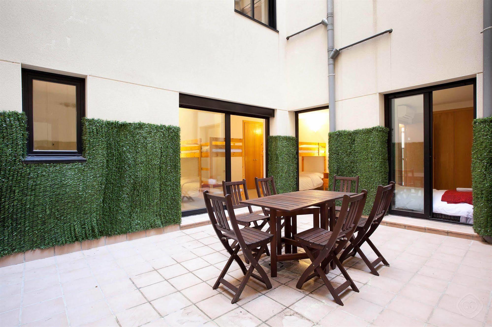 Gracia Apartments Barcelona Exterior photo
